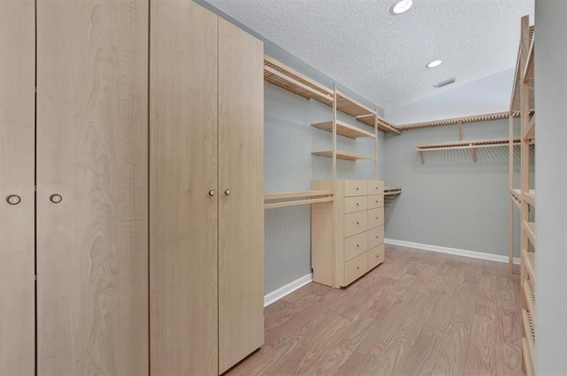 Image 27 of 77 For 11106 Whispering Pines Ln