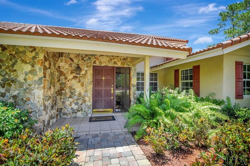 Image 5 of 77 For 11106 Whispering Pines Ln