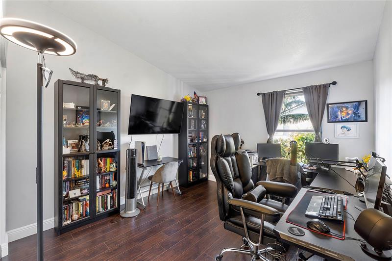 Image 18 of 26 For 12242 36th Pl  12242
