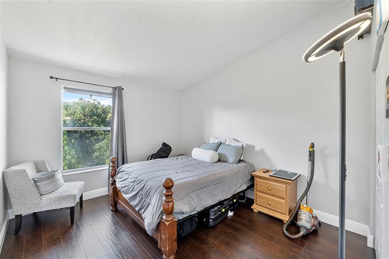 Image 19 of 26 For 12242 36th Pl  12242