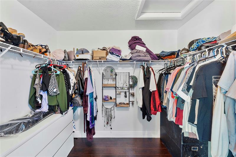 Image 21 of 26 For 12242 36th Pl  12242