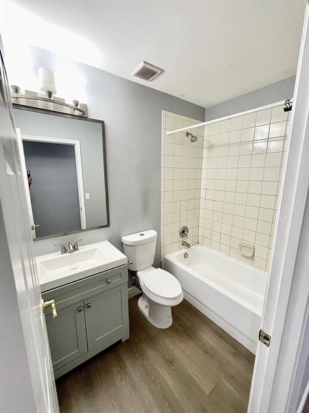 Image 8 of 22 For 1414 34th Way