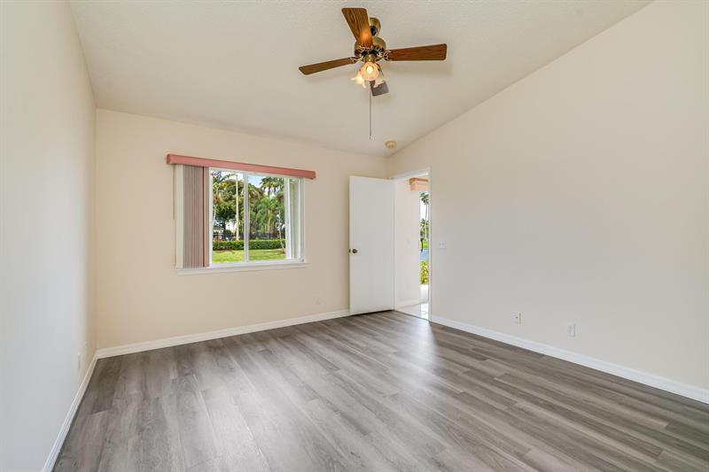 Image 11 of 27 For 1881 116th Way