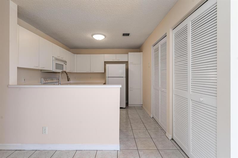 Image 18 of 27 For 1881 116th Way