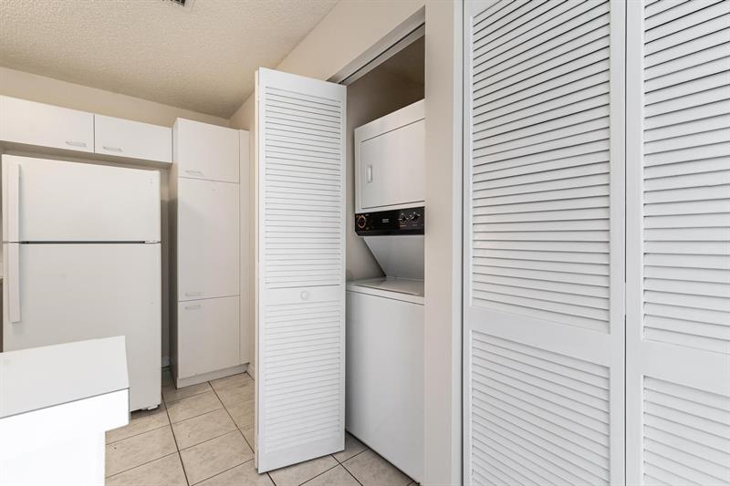 Image 20 of 27 For 1881 116th Way