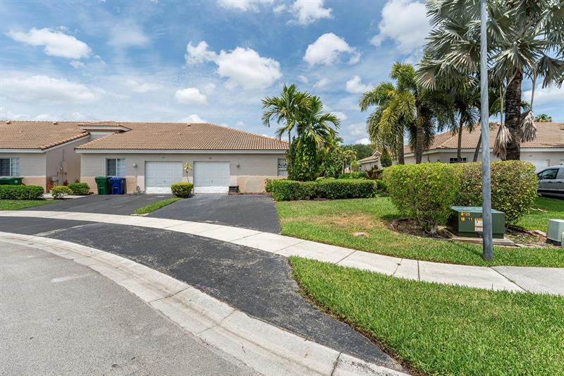 Image 4 of 27 For 1881 116th Way