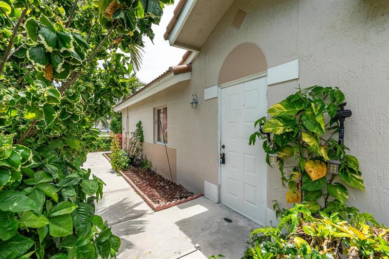 Image 6 of 27 For 1881 116th Way