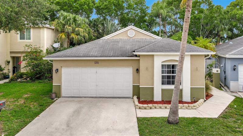 Image 2 of 47 For 134 Riverbend Dr