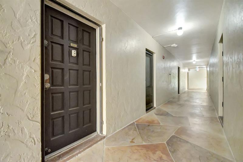 Image 3 of 36 For 6201 Falls Circle Dr  207