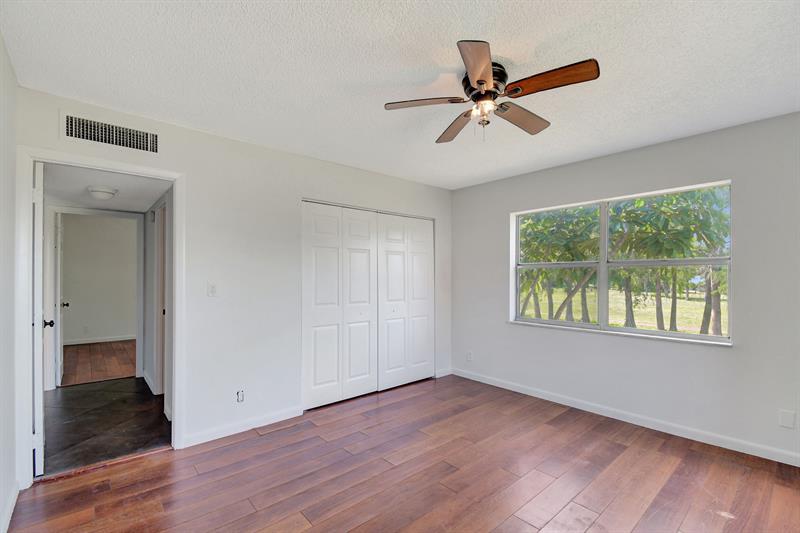 Image 30 of 36 For 6201 Falls Circle Dr  207