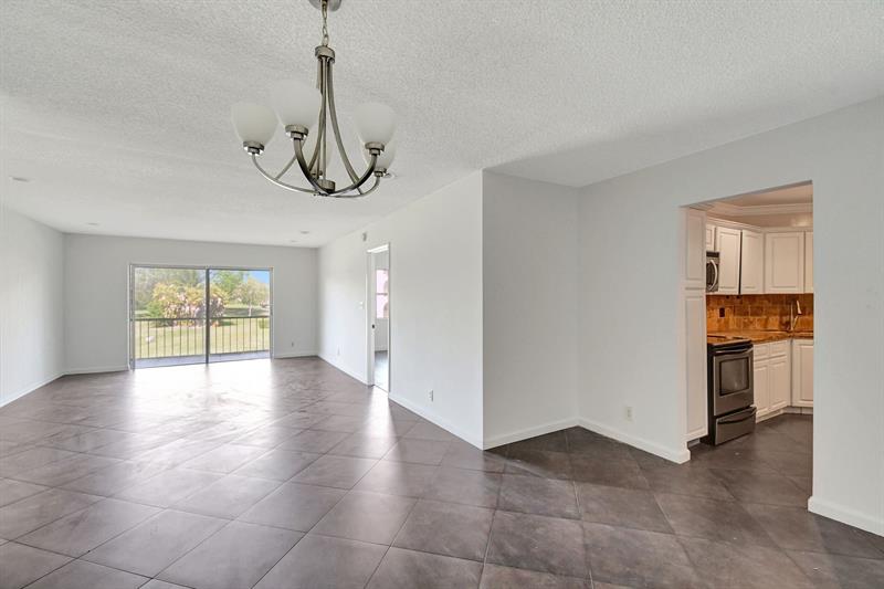 Image 6 of 36 For 6201 Falls Circle Dr  207