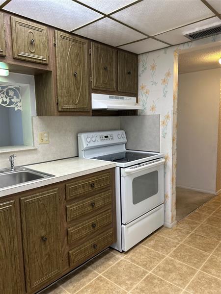 Image 11 of 26 For 4191 41st St  312