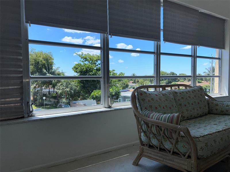 Image 16 of 26 For 4191 41st St  312