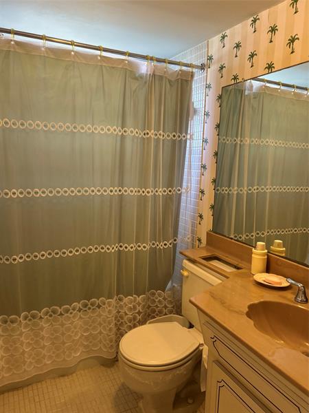 Image 19 of 26 For 4191 41st St  312