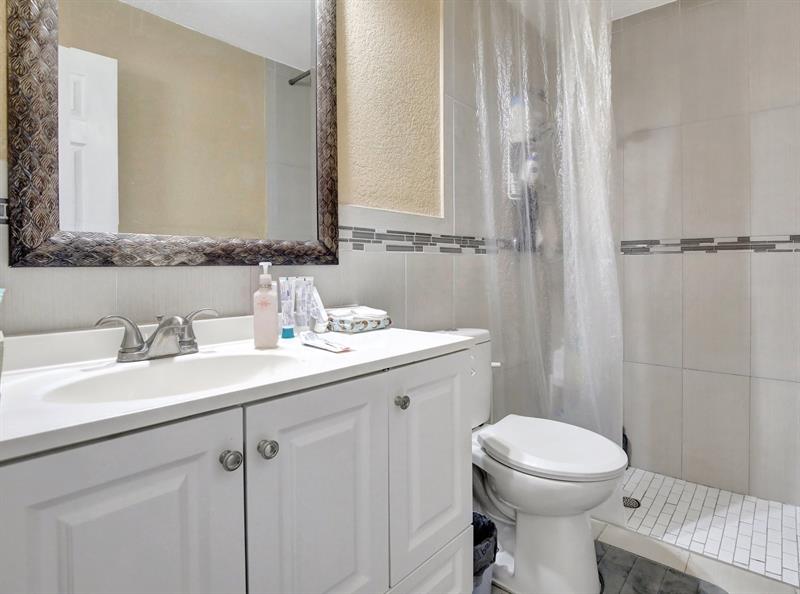 Image 12 of 20 For 9725 26th Ct  4