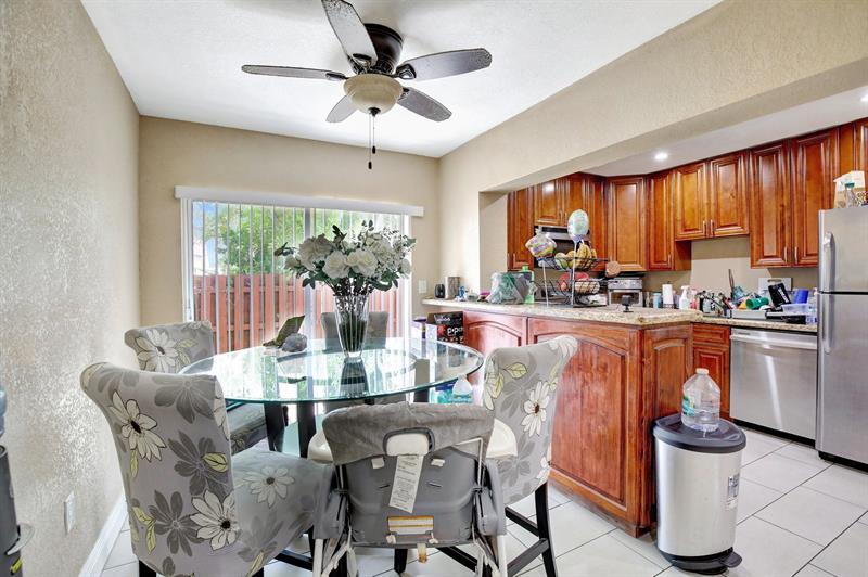 Image 4 of 20 For 9725 26th Ct  4