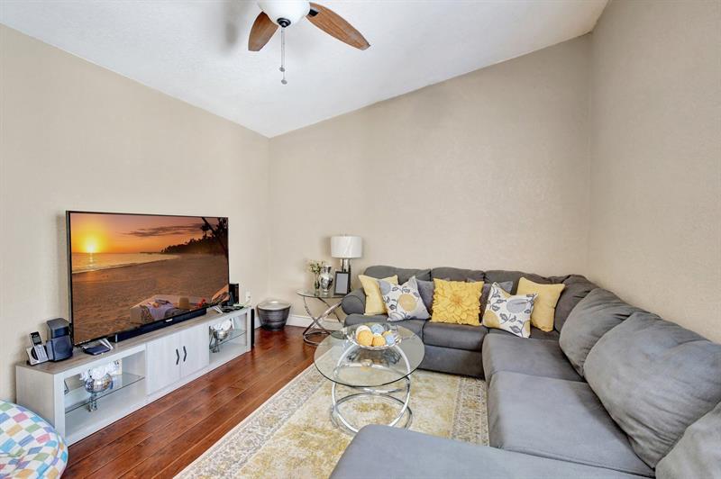 Image 5 of 20 For 9725 26th Ct  4
