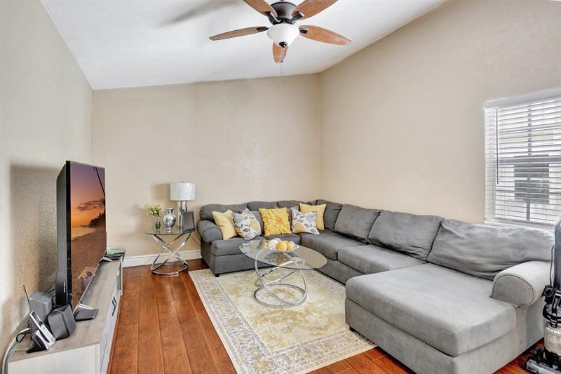 Image 7 of 20 For 9725 26th Ct  4