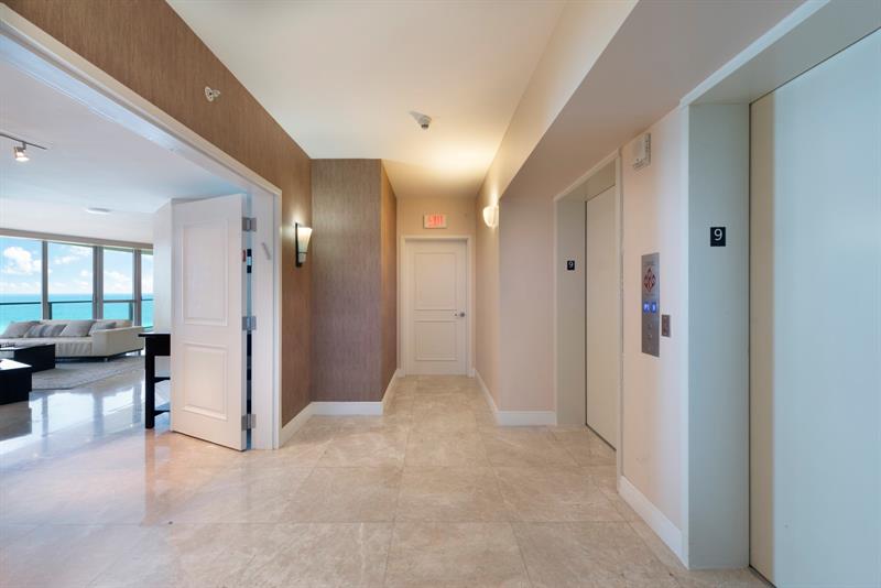 Image 4 of 41 For 3101 Ocean Dr  905