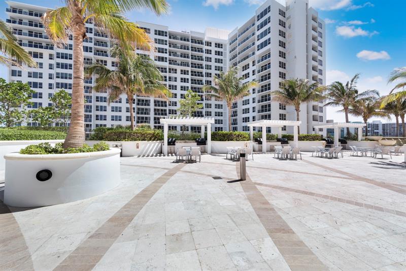 Image 41 of 41 For 3101 Ocean Dr  905