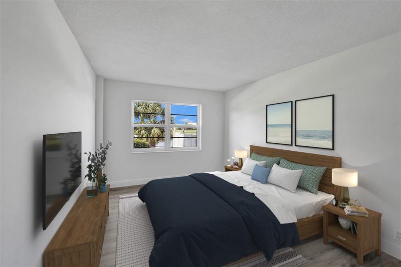 Image 23 of 42 For 2500 48th Ln  103