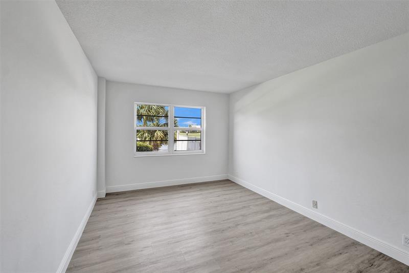 Image 24 of 42 For 2500 48th Ln  103