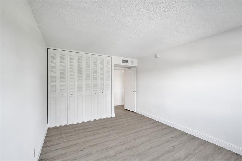 Image 25 of 42 For 2500 48th Ln  103