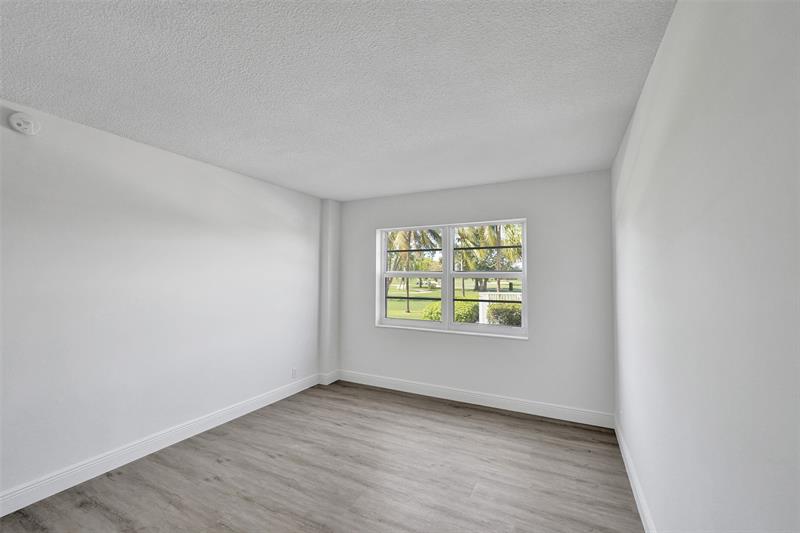 Image 26 of 42 For 2500 48th Ln  103