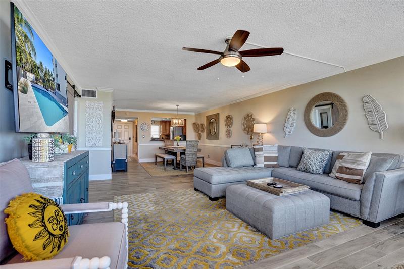 Image 15 of 76 For 3051 48th St  509