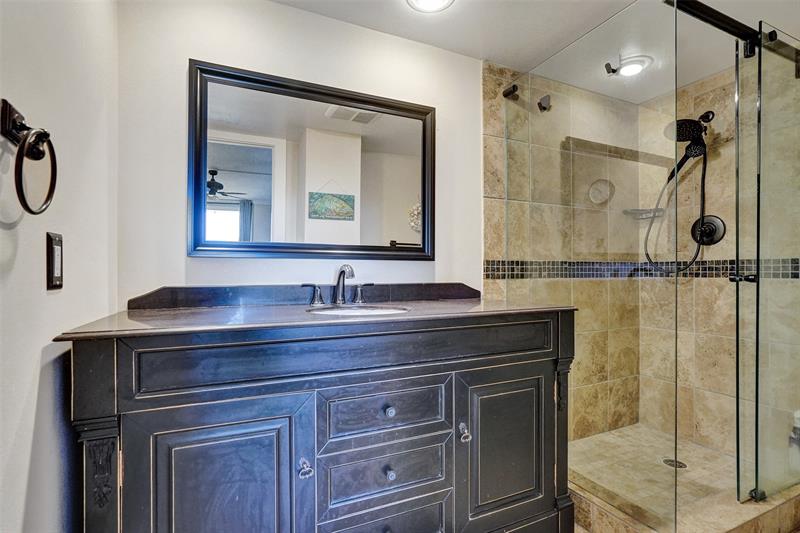 Image 39 of 76 For 3051 48th St  509