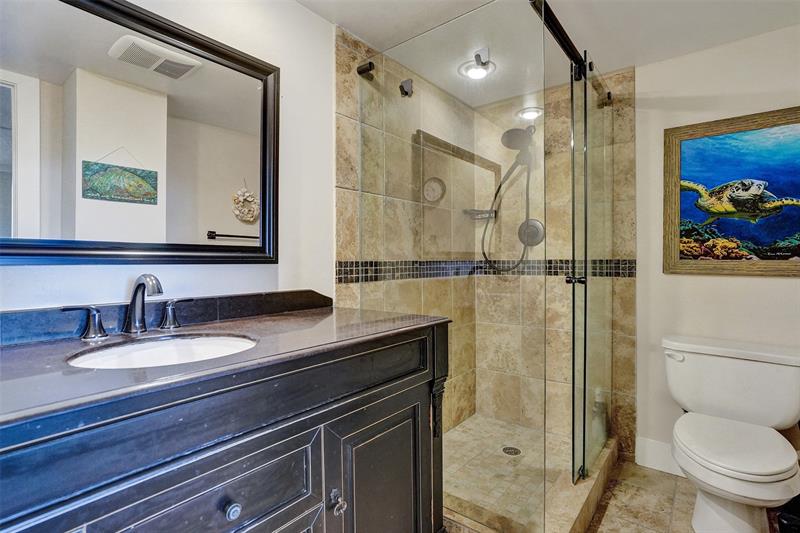 Image 40 of 76 For 3051 48th St  509