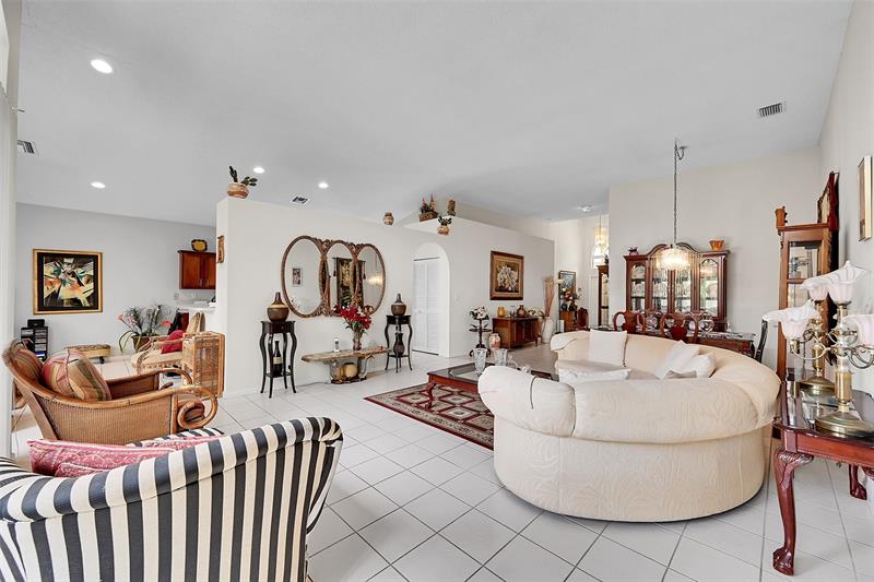 Image 13 of 48 For 5791 48th Dr