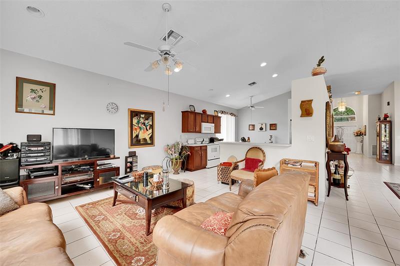 Image 17 of 48 For 5791 48th Dr