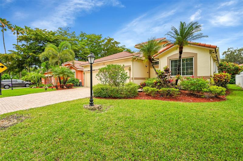 Image 4 of 48 For 5791 48th Dr