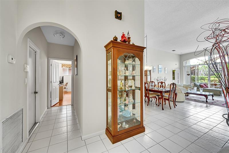 Image 9 of 48 For 5791 48th Dr