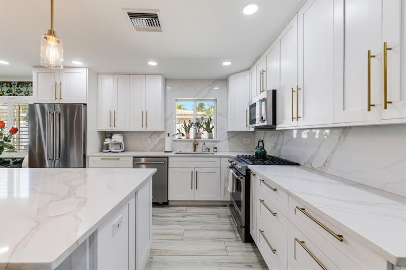 Image 12 of 69 For 341 3rd St  
