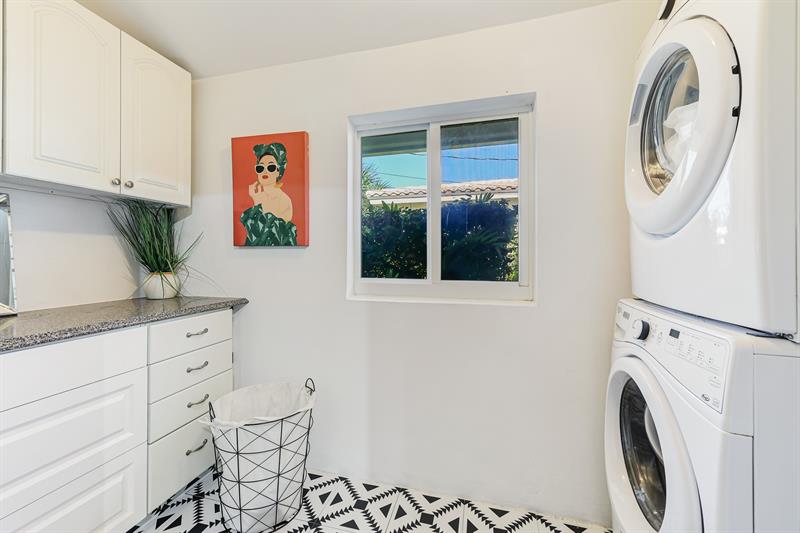 Image 30 of 69 For 341 3rd St  