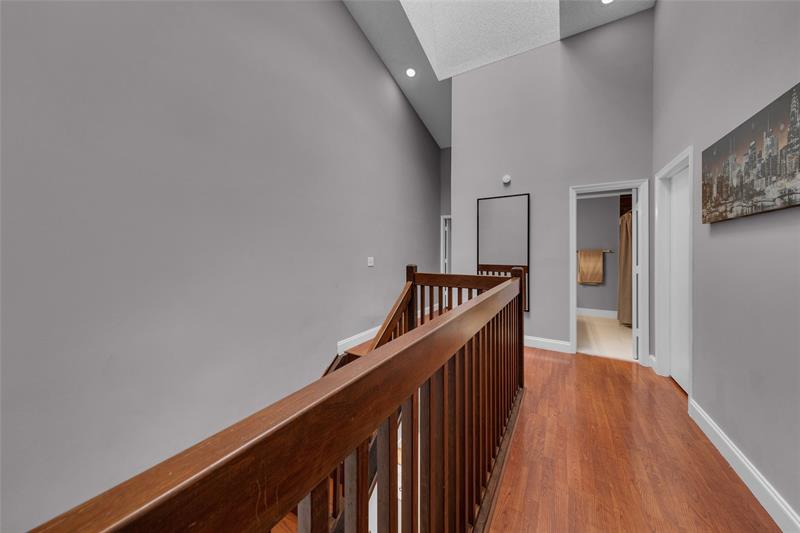 Image 12 of 50 For 11694 20 Drive