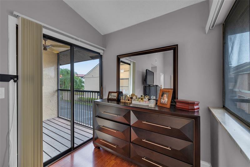 Image 19 of 50 For 11694 20 Drive