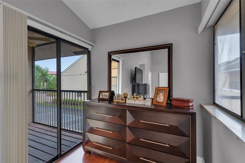 Image 20 of 50 For 11694 20 Drive