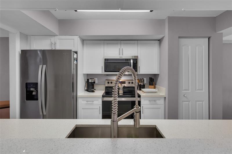 Image 43 of 50 For 11694 20 Drive