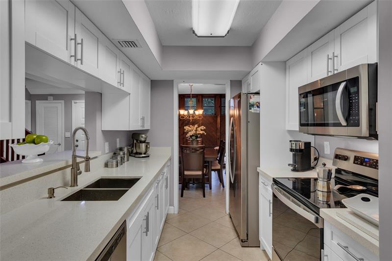 Image 46 of 50 For 11694 20 Drive