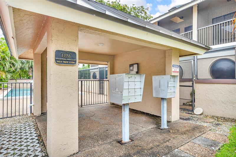 Image 49 of 50 For 11694 20 Drive