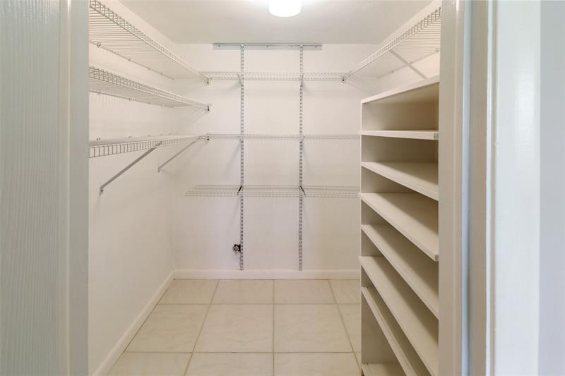 Image 7 of 23 For 1785 Andrews Sq  308e