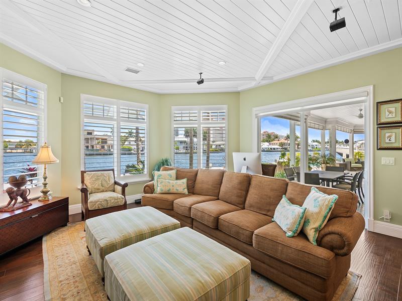 Image 20 of 77 For 2898 26th St