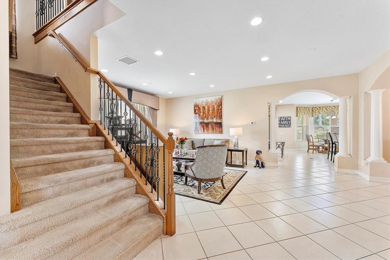 Image 18 of 45 For 8111 Emerald Winds Cir