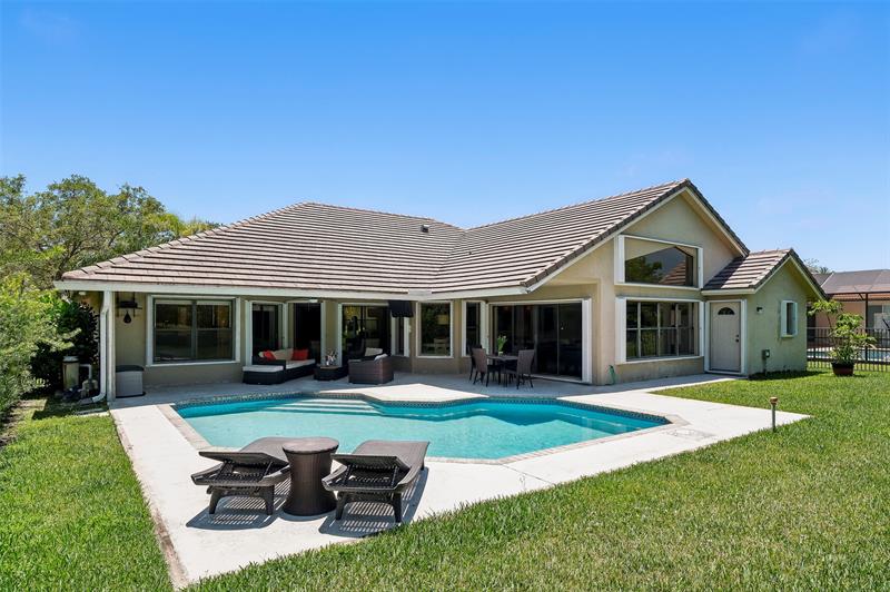 Image 32 of 53 For 1119 Creekford Dr