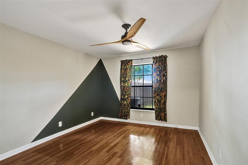 Image 17 of 39 For 7503 26th Ct  2
