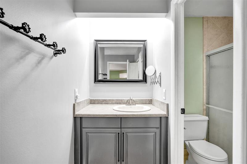 Image 21 of 39 For 7503 26th Ct  2