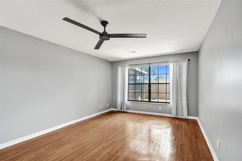 Image 22 of 39 For 7503 26th Ct  2